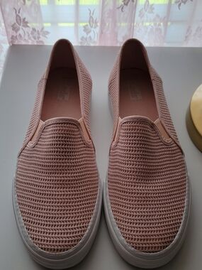 Keds Pink Women's Slip-On Sneakers Sz 8